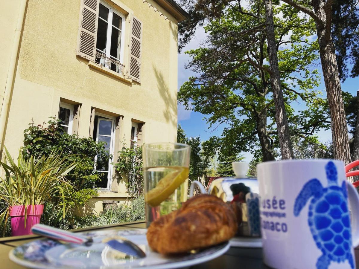 Aux Tourelles 1888 - Tres Proche Lyon Bed and Breakfast Tassin-la-Demi-Lune Εξωτερικό φωτογραφία