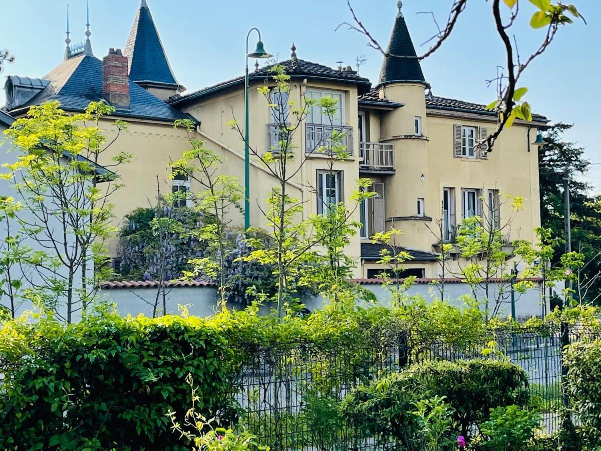 Aux Tourelles 1888 - Tres Proche Lyon Bed and Breakfast Tassin-la-Demi-Lune Εξωτερικό φωτογραφία